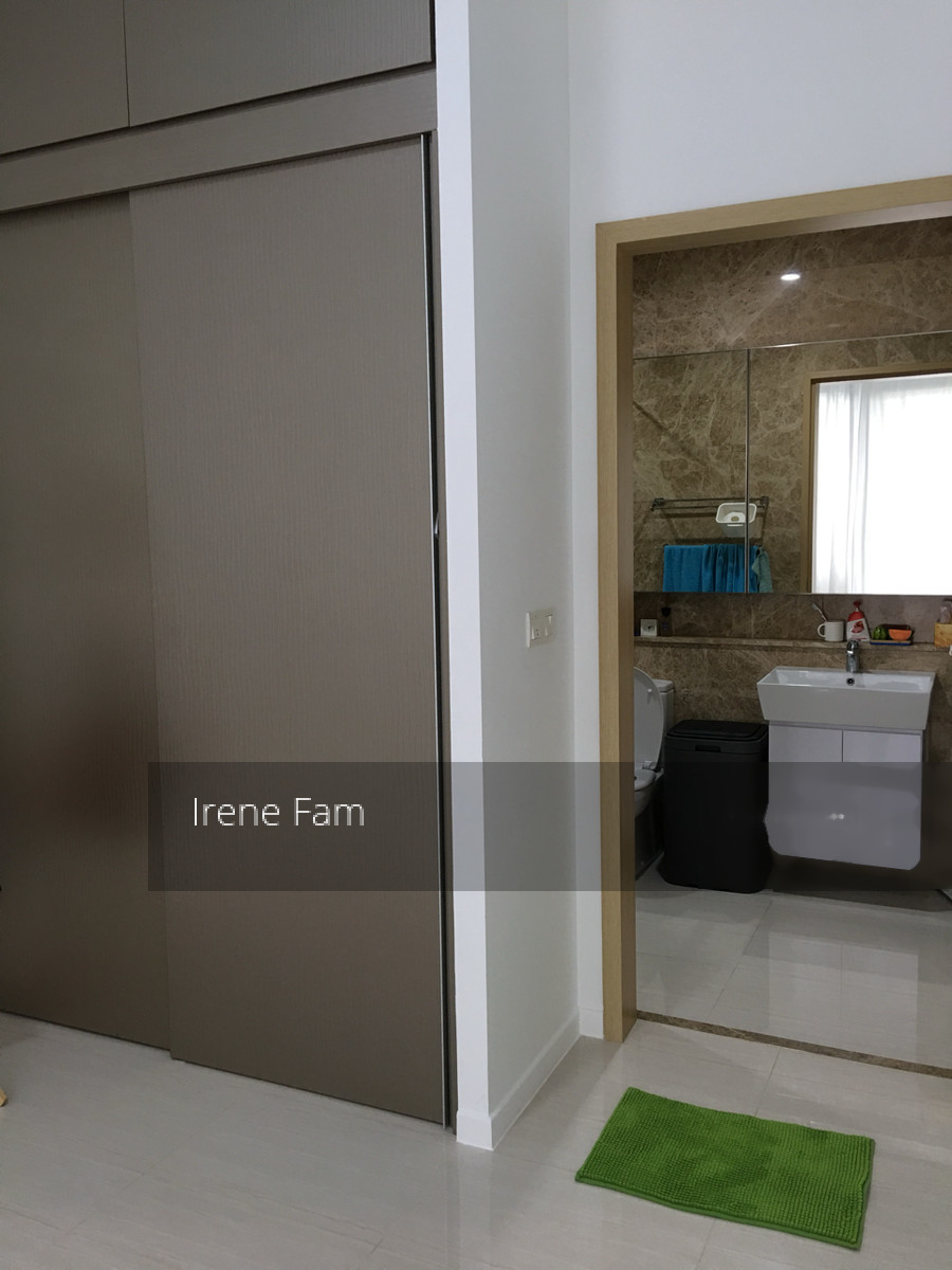 Boathouse Residences thumbnail photo